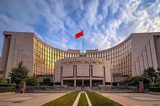 哈利伯顿：我和卡莱尔教练的关系很好 他非常信任我